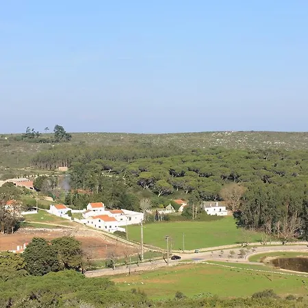 Villa Pro Touristic Montejunto *